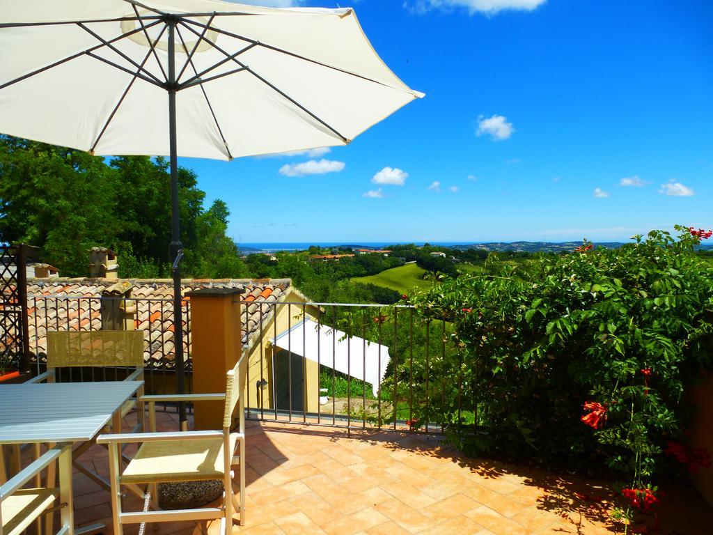 Casa Ezelina Appartamenti Pesaro Buitenkant foto